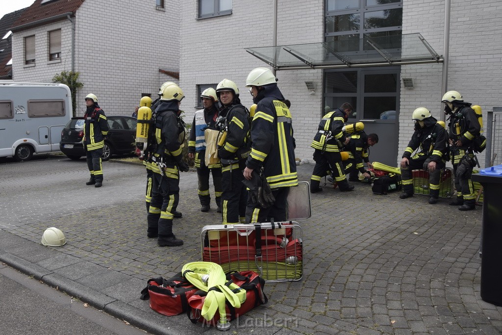 Dachstuhlbrand Koeln Poll Geislarerstr P018.JPG - Miklos Laubert